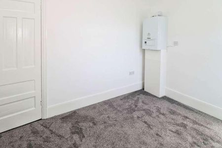 Victoria Road, Bebington, CH63 - Photo 4