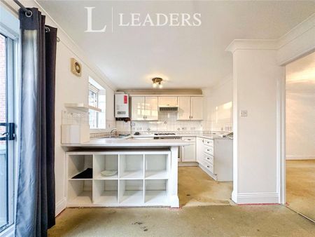 3 bedroom terraced house to rent - Photo 3