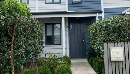 3 Bedroom Townhouse - Photo 2