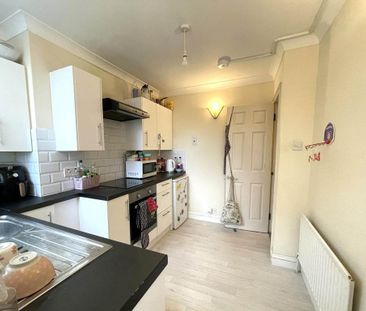 4 bedroom house to rent - Photo 3