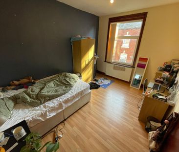 Branksome Place, Leeds, LS6 - Photo 3