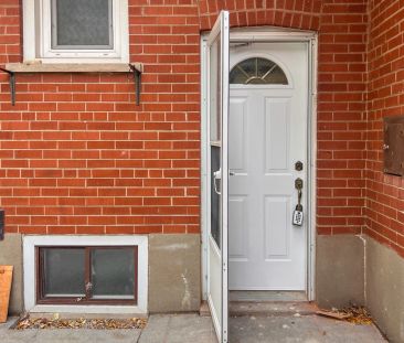 30 Swanhurst Boulevard #Lower - Photo 5