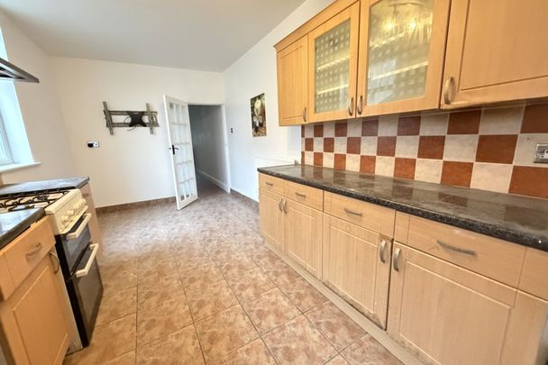 Craven Road - Photo 1