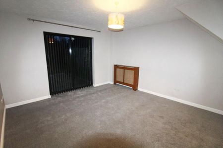 2 bedroom terraced house to rent - Photo 2