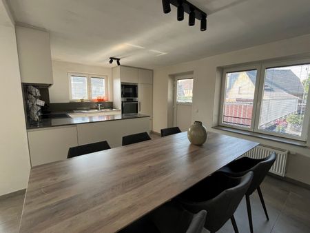 Instapklaar 2-slaapkamerappartement met zuidgericht terras - Photo 4