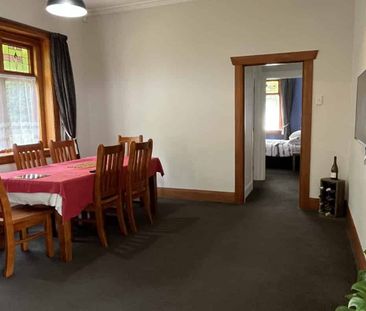 Family Home - Central Location - College Street - Photo 5