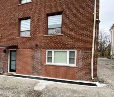 For Lease - 100 Stephen Drive, Toronto, Ontario - Photo 3