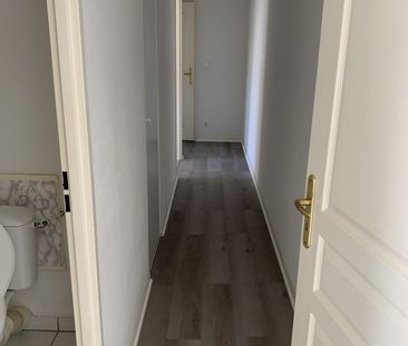 Location Appartement 3 pièces 59m² ST ANDRE DE CUBZAC 33240 - Photo 3