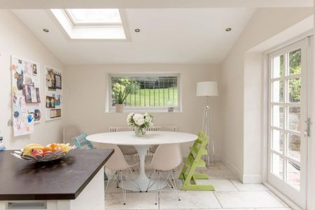 6 bedroom townhouse to rent - Photo 4