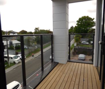 Best Apartment - Photo 6