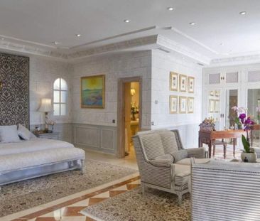 10 bedroom luxury mansion for rent in Mijas Costa, Andalusia - Photo 2