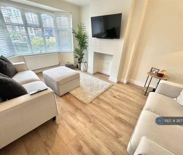 3 bedroom terraced house to rent - Photo 6