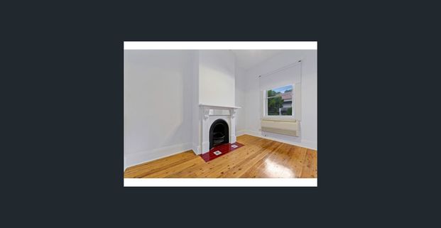 Terrace in Central Locale - Photo 1