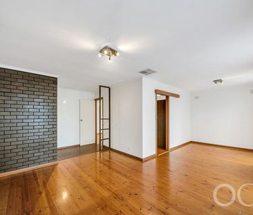 Open the Door to Family-Sized Comfort in a Quiet Netley Haven - Photo 6