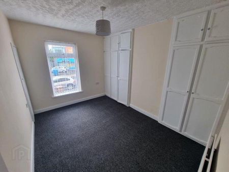 343 Antrim Road, Glengormley, BT36 5EB - Photo 2