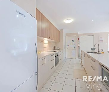 “Your Perfect Family Home Awaits!” - Photo 3