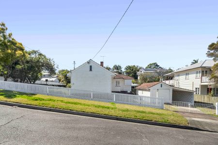 81 Plimsoll Street, - Photo 2