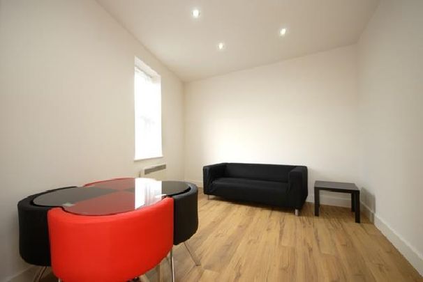2 bedroom flat to rent - Photo 1