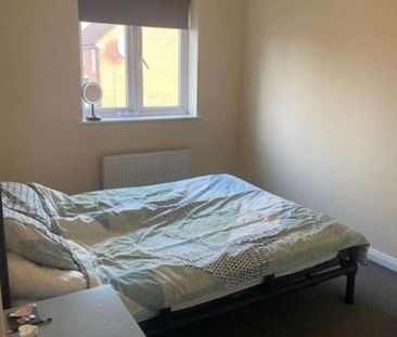 Lutterworth, Leicestershire, LE17 - Photo 4