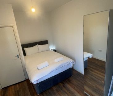 2 Bed Flat, Oval Road, B24 - Photo 3