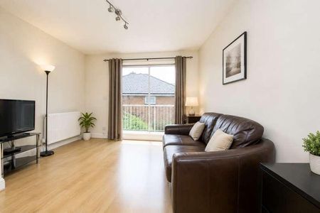 The Maltings, Church Street, Staines-upon-thames, TW18 - Photo 2