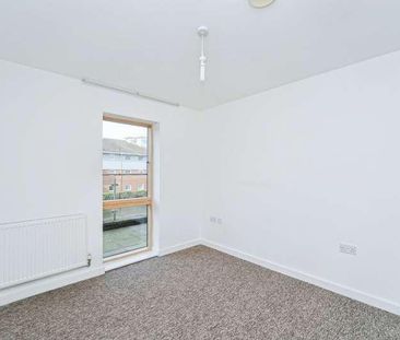 Kiln Lodge, Trout Road, Yiewsley, West Drayton, UB7 - Photo 2