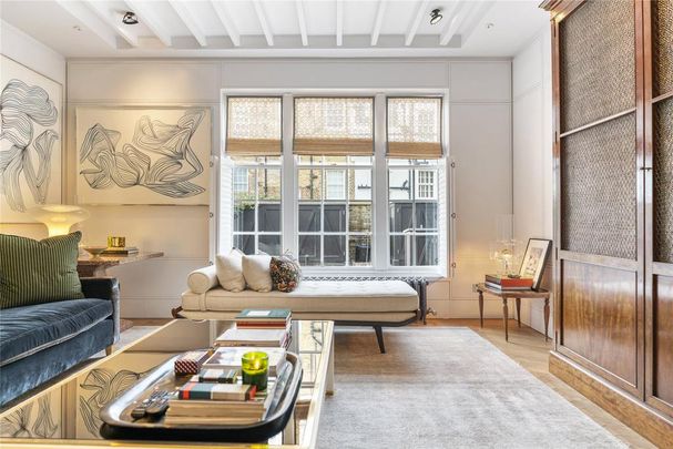 3 bedroom mews to rent - Photo 1