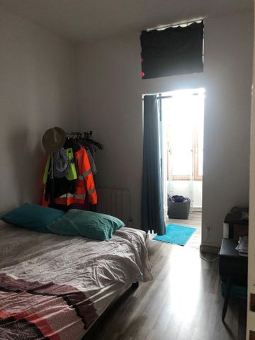 studio meublé en ville - Photo 4