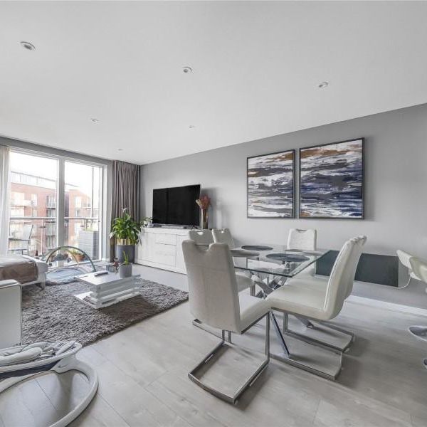 2 bedroom apartment to rent - Photo 1