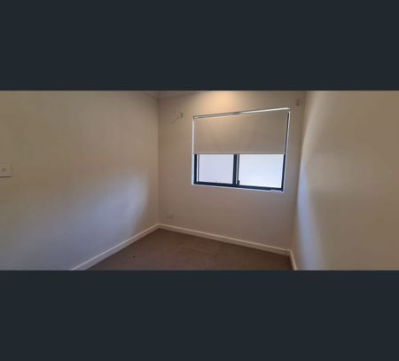 4 Peet Road, Roleystone, WA 6111 - Photo 2