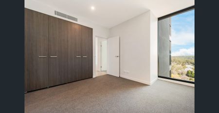 Spacious two bedroom apartment - Photo 2