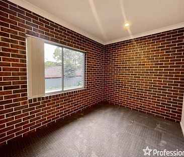 13/49 Brinawarr Street, Bomaderry NSW 2541 - Photo 4