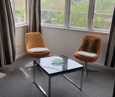 Sunny 3 Bedroom House - Photo 2