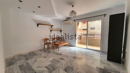 Alquiler de piso en Calle Navarro Ledesma - Photo 4