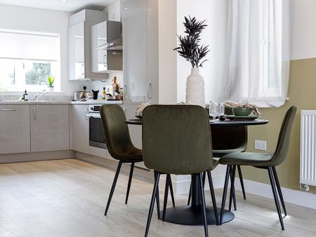 3 bedroom detached house to rent - Photo 3