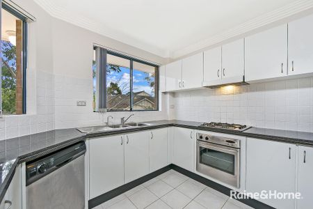 15 19-21 Showground Road, Castle Hill, NSW 2154 - Photo 4