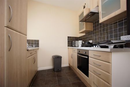 Addison Road - Flat 2, Plymouth - Photo 2