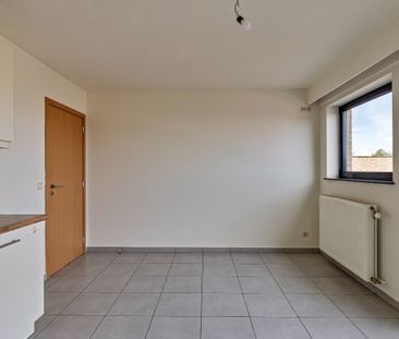 Ruim duplex appartement met drie slaapkamers en garage. - Foto 4