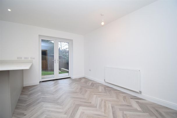 Headland Lane, Earlsheaton, Dewsbury - Photo 1