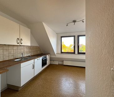 Großzügige 3-Zimmer-DG Wohnung in Stolzenau – 115 m², Dachterrasse ... - Photo 2