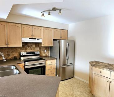 For Lease - 74 Foxborough Drive, Hamilton, Ontario - Photo 6