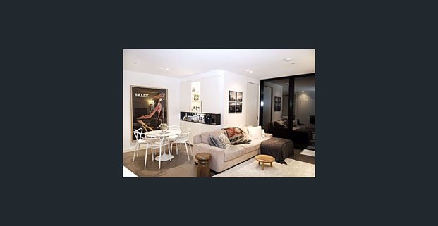 Gem in The Elm! - Photo 1