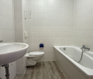 3-Raum Wohnung • frisch renoviert • Bad mit Wanne • Stellplatz • Da... - Photo 6