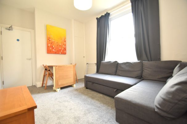 5 bedroom terraced house to rent - Photo 1