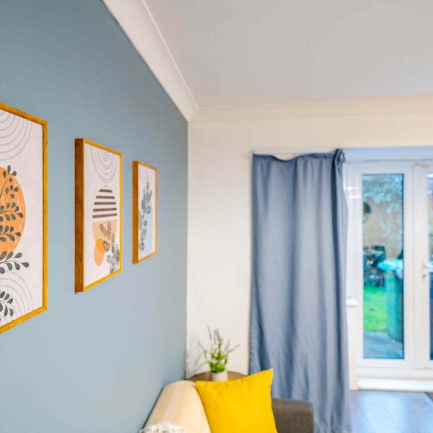 3 Bed Semi-Detached House, New Village Way, LS27 - Photo 1