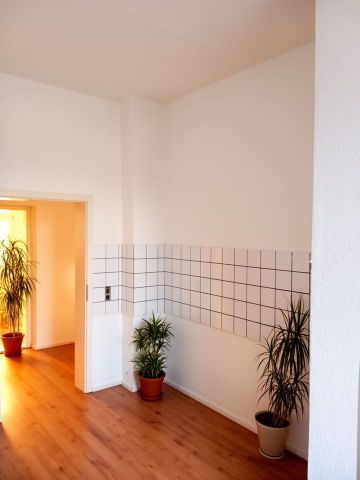 Schöne helle Whg 1.OG, 94qm, gepflegt, 3 Zi, gr. WZ, ruhige Lage - Photo 4