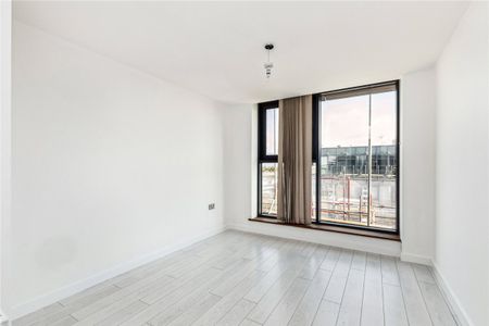 Kingfisher Heights, N17, London - Photo 5