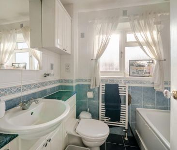 3 bedroom detached house to rent - Photo 6