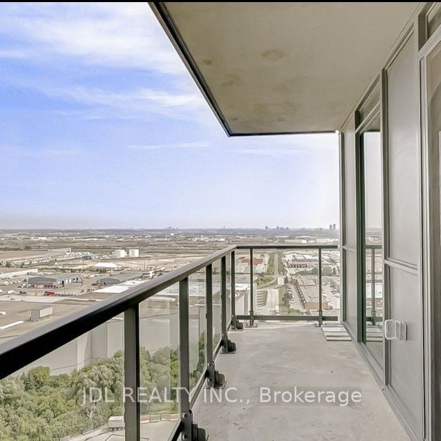 For Lease - 7895 Jane Street Unit# 2515 Master bedroom, Vaughan, Ontario - Photo 1