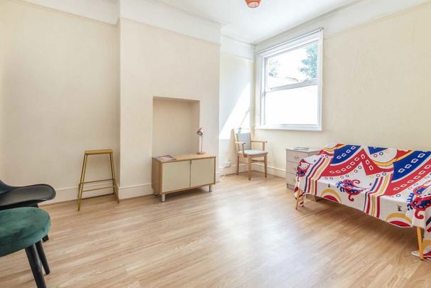 4 bedroom house to rent - Photo 1